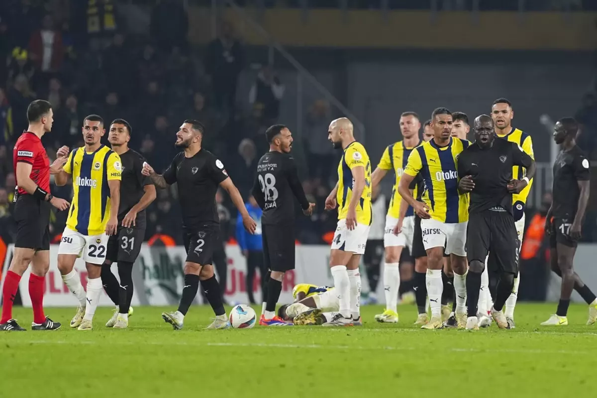 BeIN Trio'nun Süper Lig 18. Hafta Analizi: Fenerbahçe - Hatayspor Maçı Sonrası Yorumlar