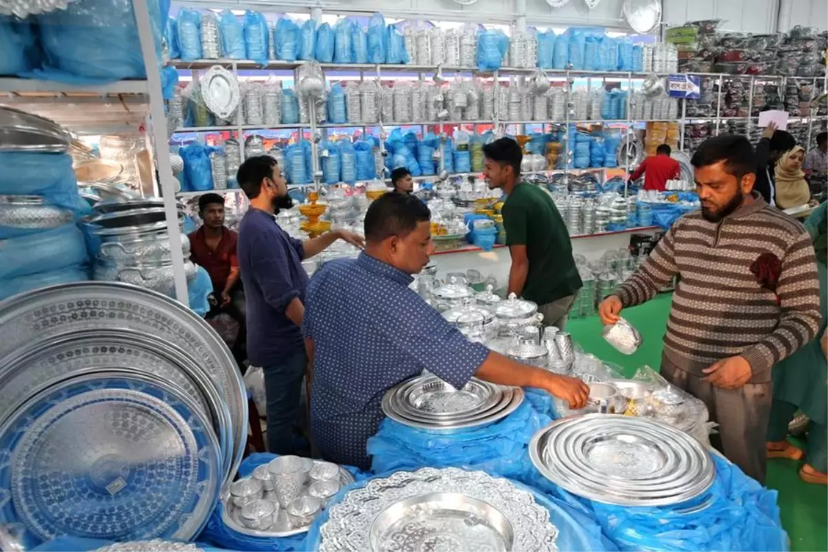 Bangladeş'in en büyük ve en prestijli etkinliği olan Dakka Uluslararası Ticaret Fuarı'nın 29.'su başladı