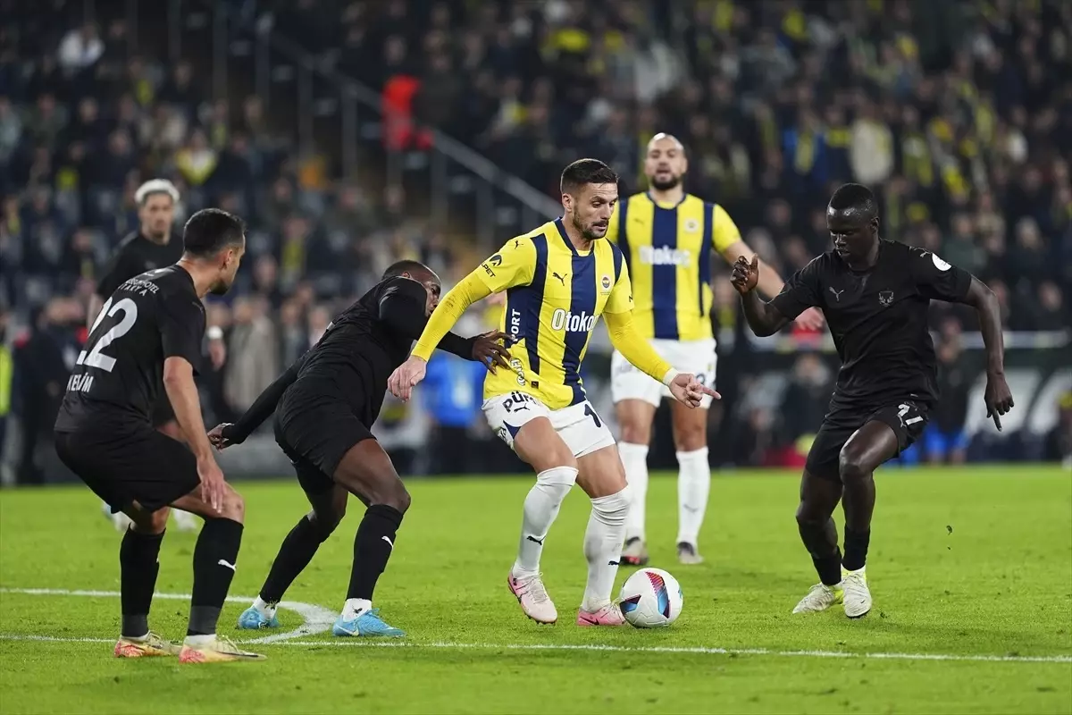 Maç Öncesi ve Takımların Kadroları