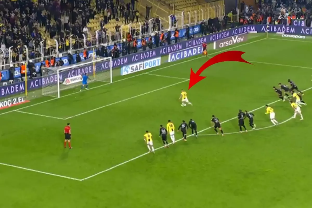 Fenerbahçe'nin Yıldız Futbolcusu Edin Dzeko'nun Maç Sonu Anları