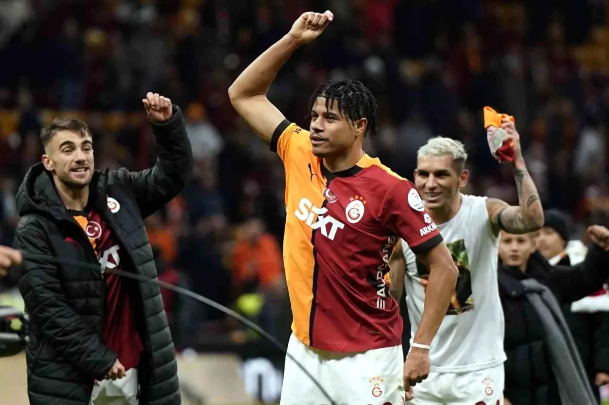 Galatasaray'ın Göztepe Karşılaşmasında Coşkulu Anlar