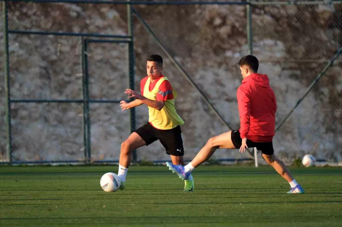 Hatayspor, Çaykur Rizespor Maçına Mersin’de Tempolu Bir Şekilde Başladı