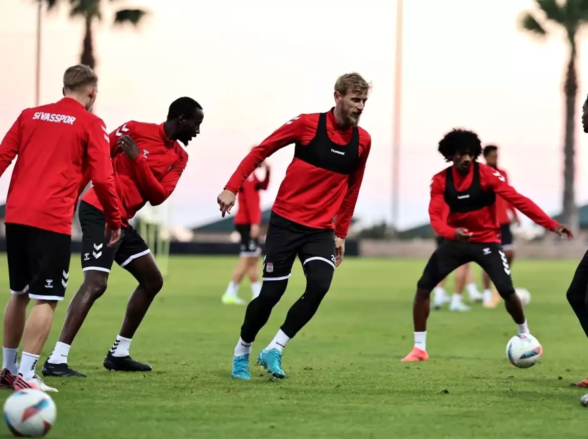 Sivasspor, Antalya'daki Kampını Tamamladı