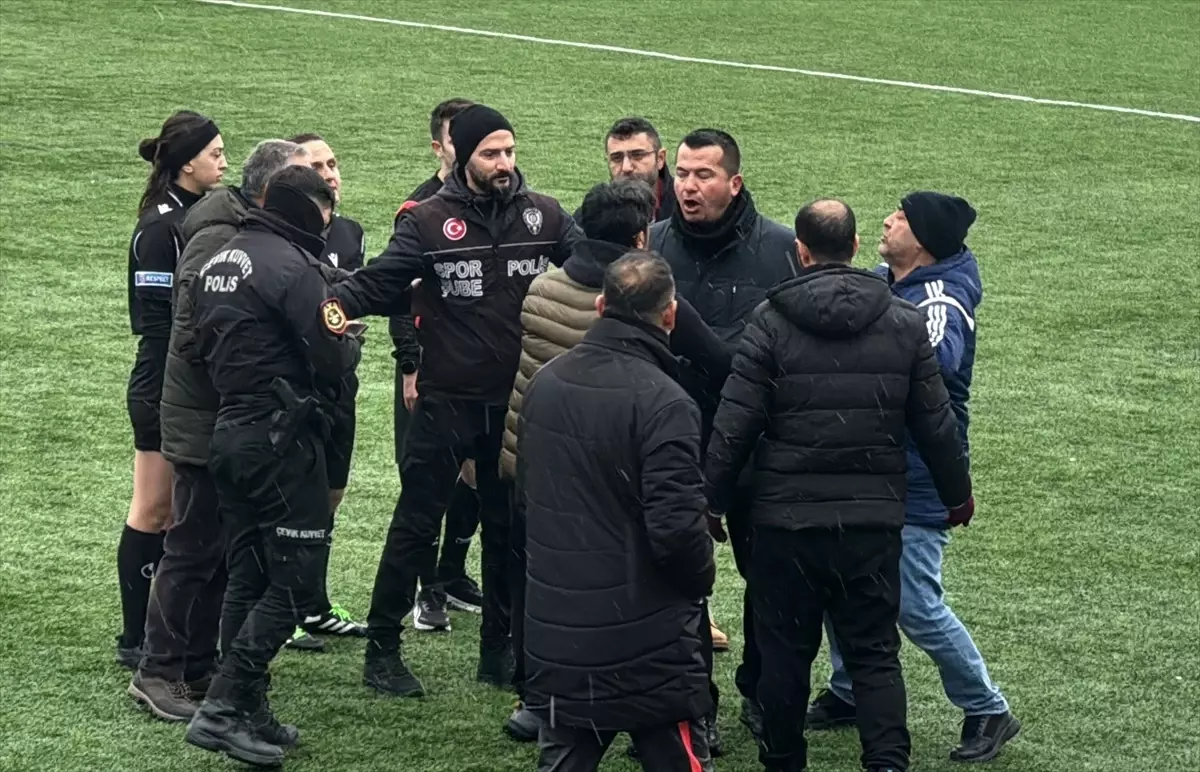 Sivas'ta Amatör Ligde Yaşanan Gerilim