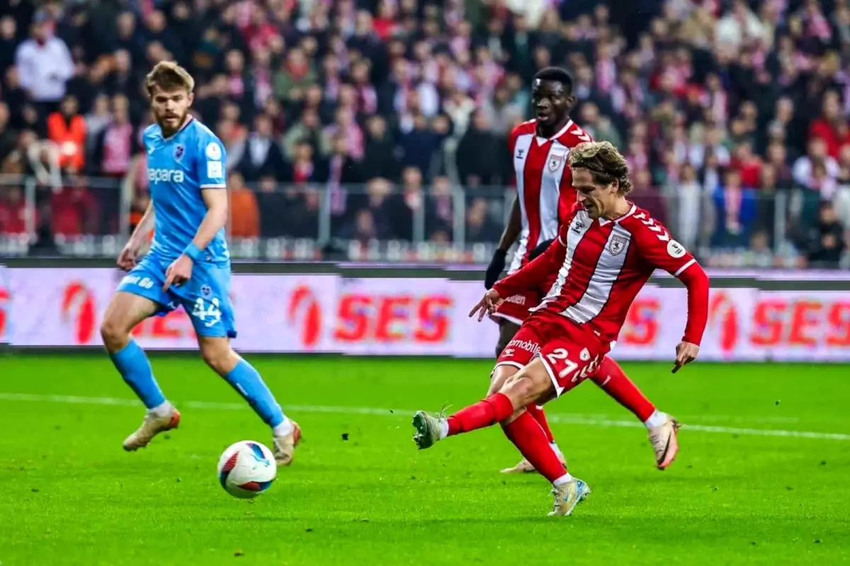 Trendyol Süper Lig 18. Hafta Maç Sonucu: Samsunspor 2 - 1 Trabzonspor