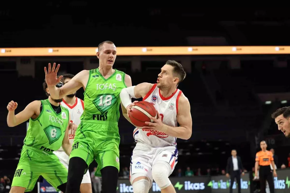 Bahçeşehir Koleji, Tofaş'ı Sinan Erdem'de 85-78 mağlup etti
