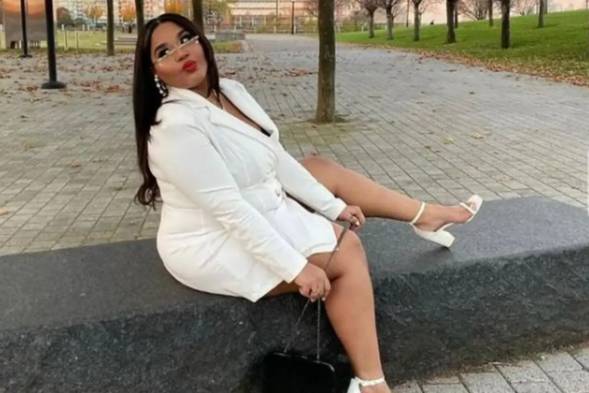 Popüler Influencer Carol Acosta'nın Ailesi Önünde Yaşadığı Üzücü Olay