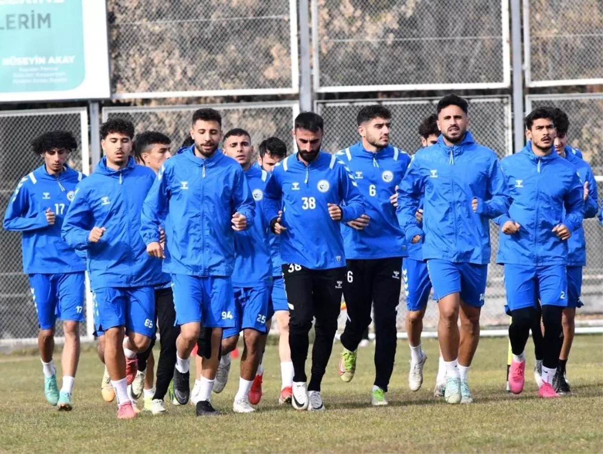 Erciyes 38 Futbol Kulübünde önemli kadro değişiklikleri