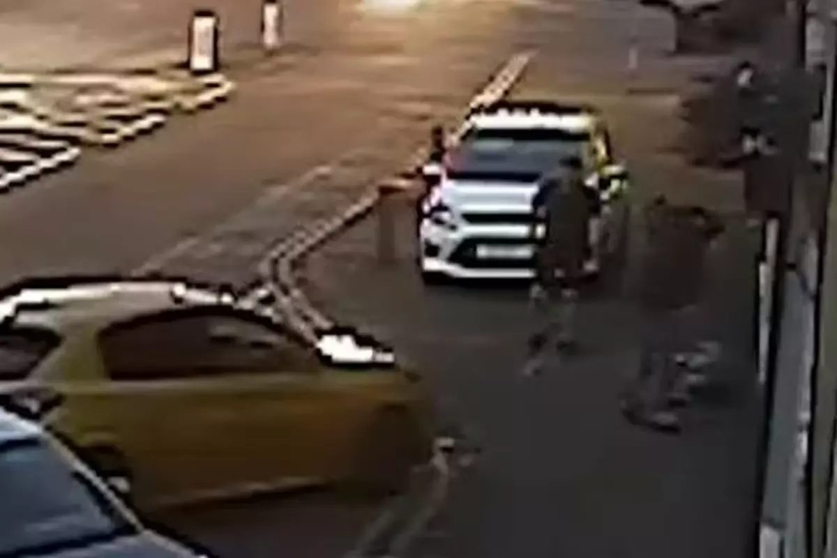 Gorseinon Kasabasında Şok Edici Olay