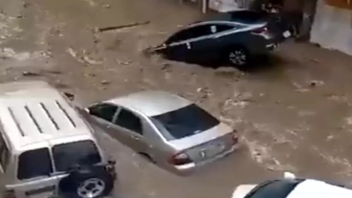 Suudi Arabistan'ın Mekke Şehrinde Şiddetli Yağış ve Sel Olayları